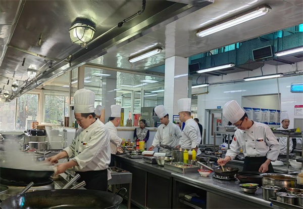 1740127731742861.jpg 接待服务部1.jpg